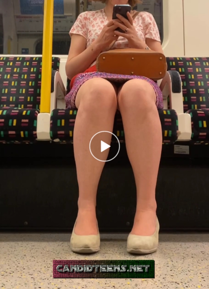 Subway metro sexy candid legs creepshot video