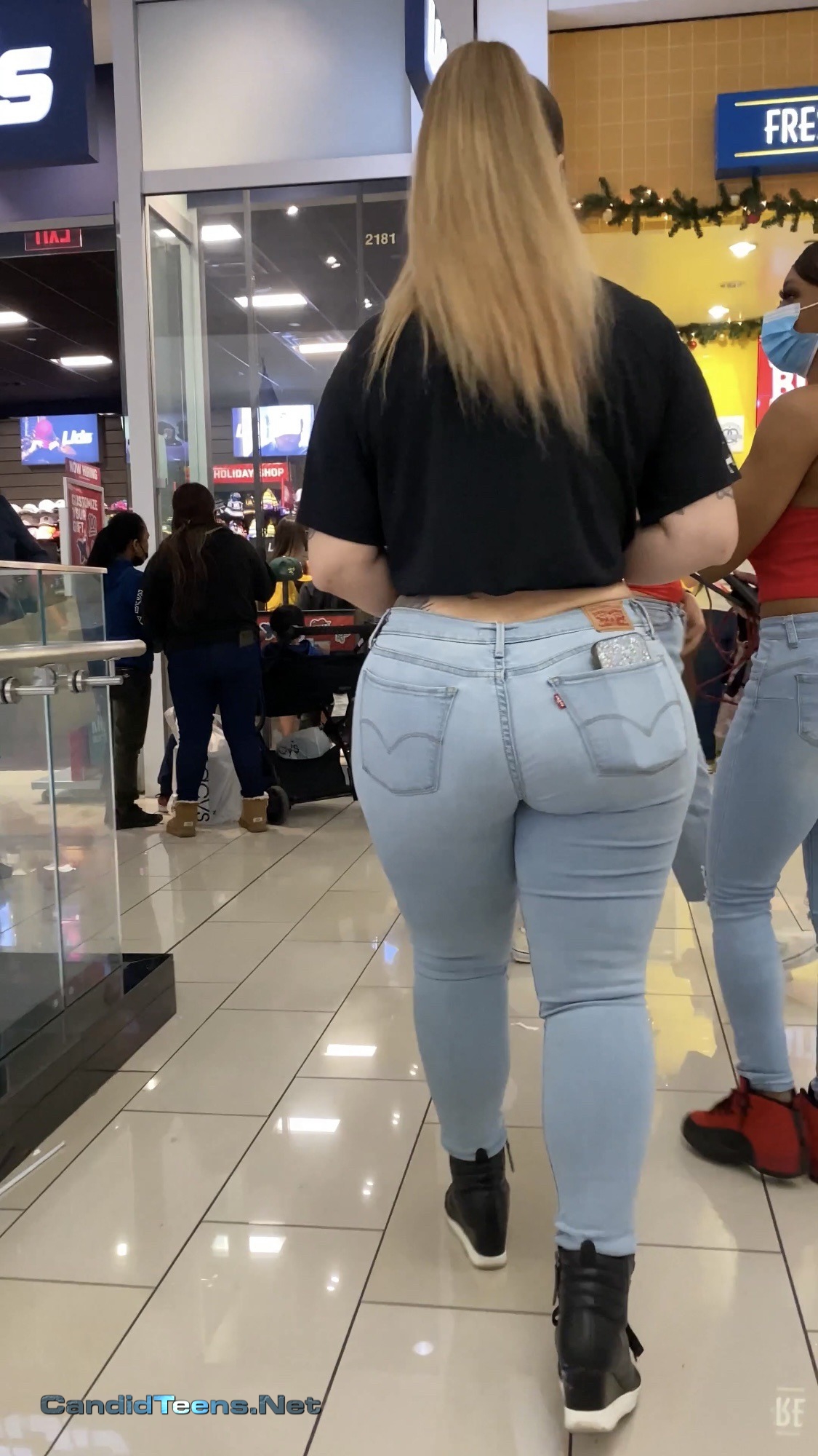 Candid Tight Jeans Booty On Cam Candid Teens 2502