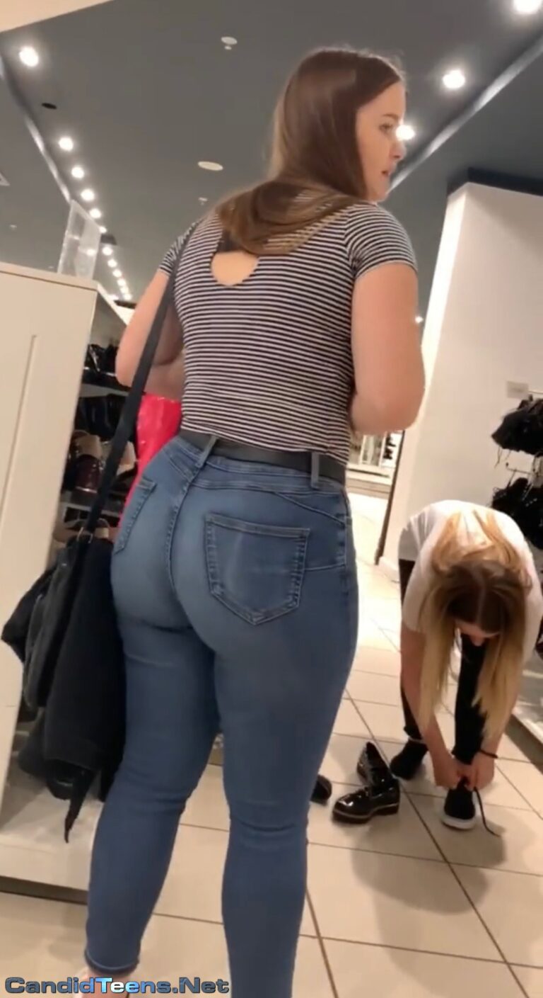 Candid pawg jeans