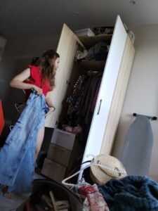 Candid stepsister bubble buttocks spy in bedroom - Candid Teens