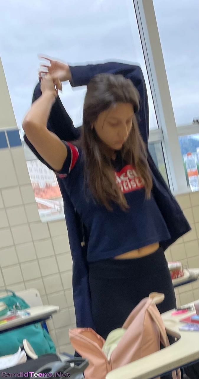 19 year old Most sexy Hs candid teen creepshot - Candid Teens