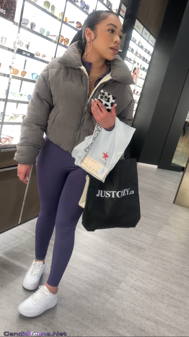 Big booty latina milf - Candid Teens